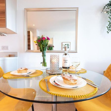 Amber Apartment Oasis - Your Gateway To Southampton'S Vibrant Heart, Port, Shopping ภายนอก รูปภาพ