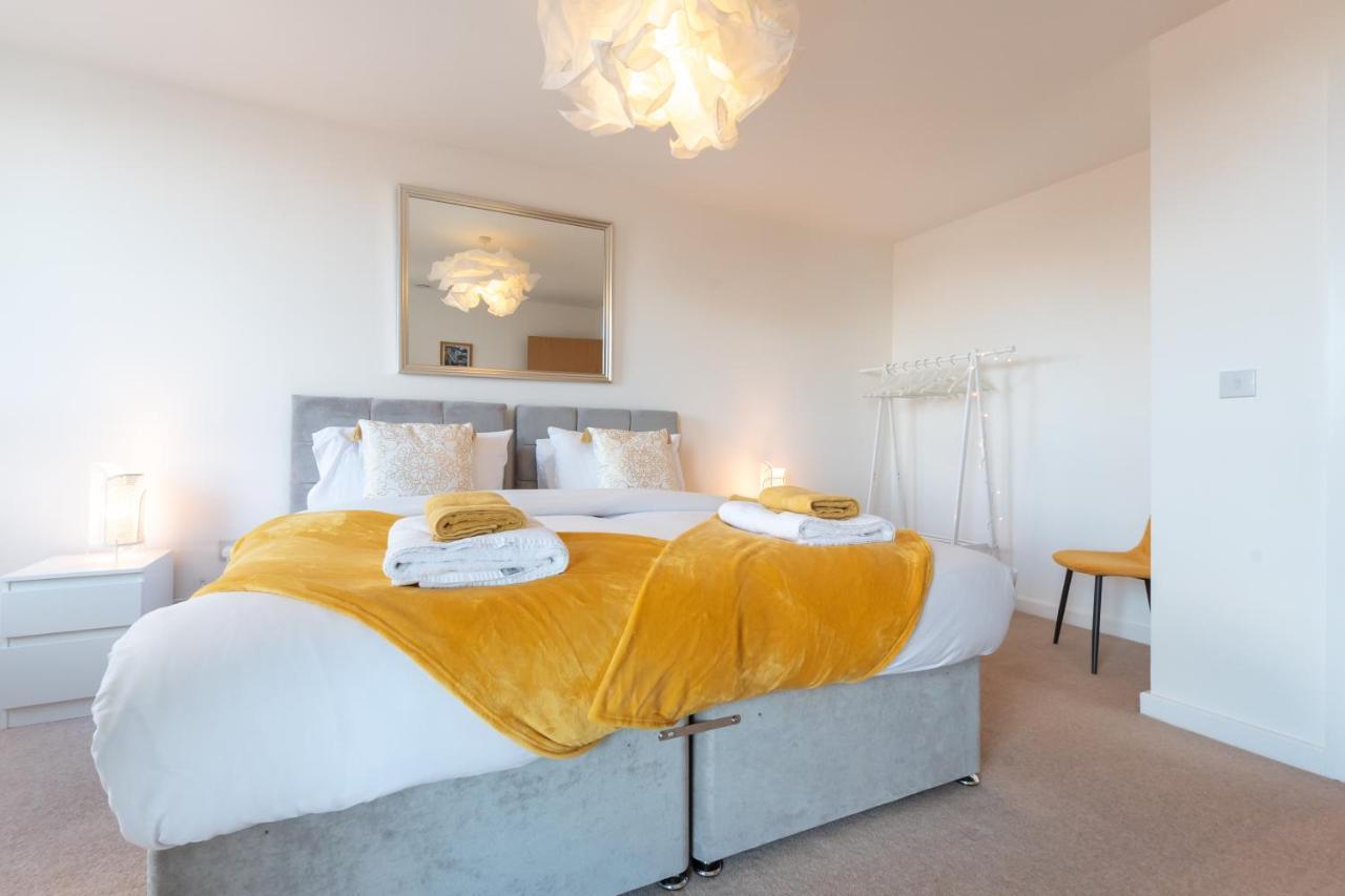 Amber Apartment Oasis - Your Gateway To Southampton'S Vibrant Heart, Port, Shopping ภายนอก รูปภาพ