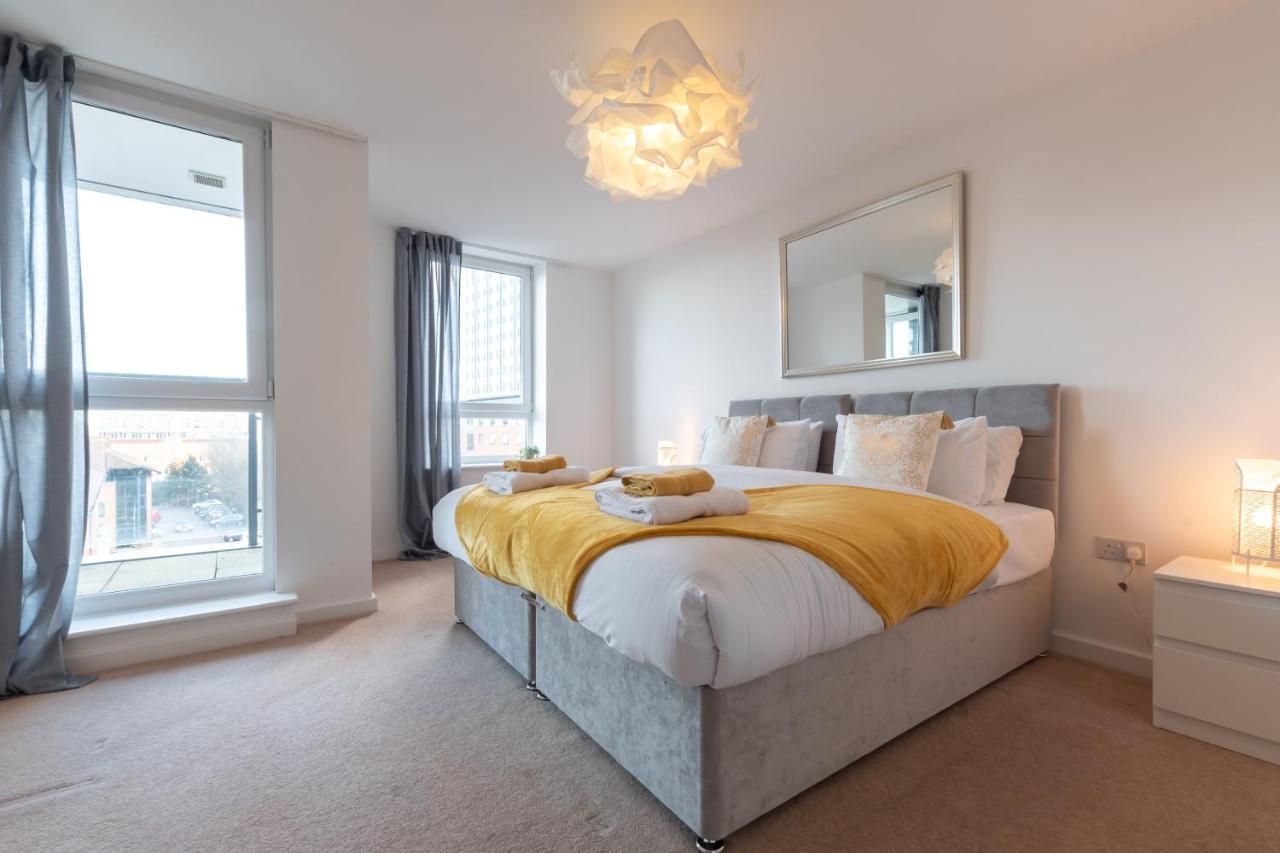 Amber Apartment Oasis - Your Gateway To Southampton'S Vibrant Heart, Port, Shopping ภายนอก รูปภาพ
