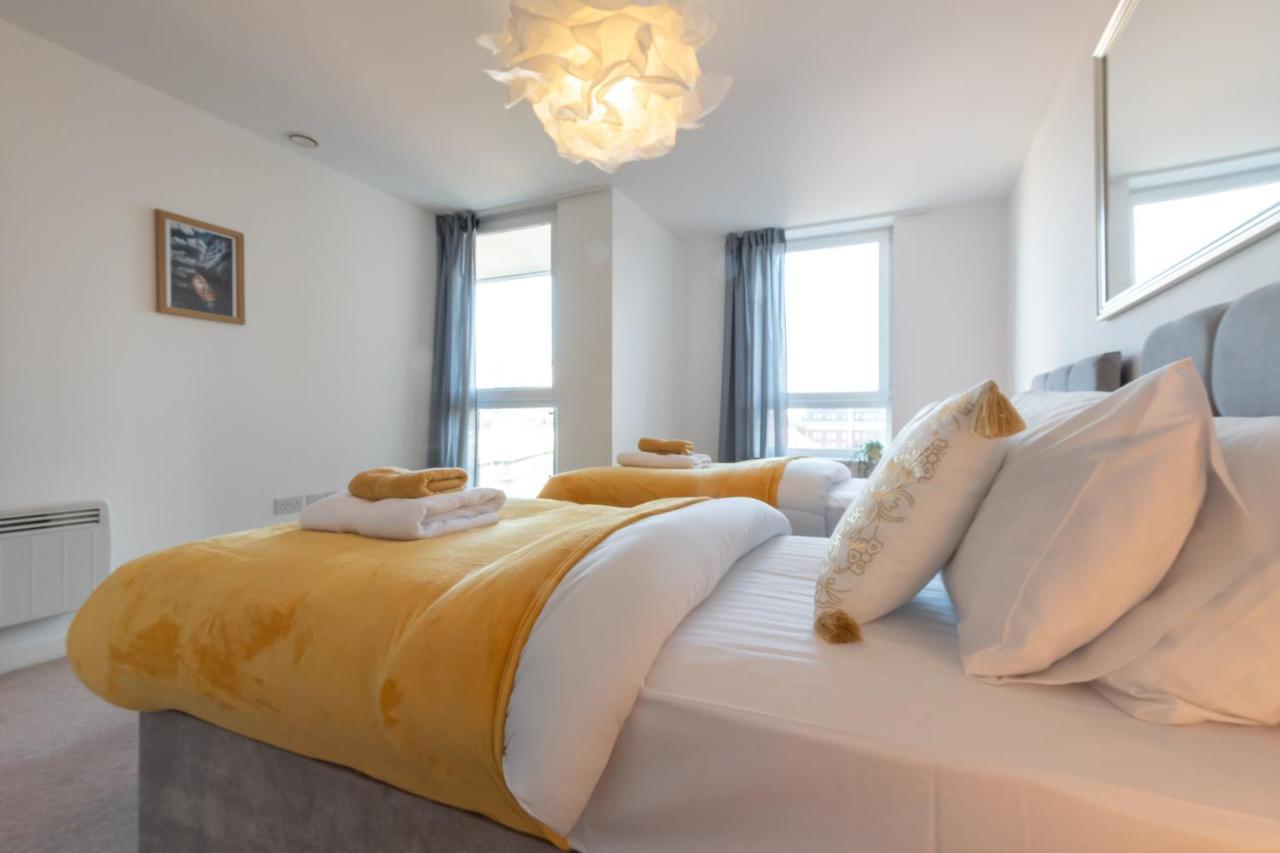 Amber Apartment Oasis - Your Gateway To Southampton'S Vibrant Heart, Port, Shopping ภายนอก รูปภาพ